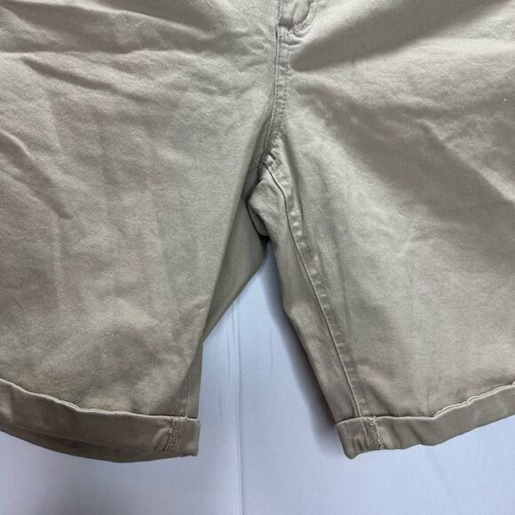 New Directions Weekend Tan Bermuda Shorts Size 12 - Picture 3 of 9